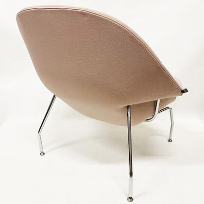 Imagem de Poltrona Decorativa Womb Chair linho cor Rosé Base Cromada
