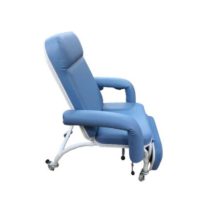 Poltrona Hospitalar Descanso Reclinável Com Perneira Independente e Rodízios Azul Céu - Metal Solution Imagem de Poltrona Hospitalar Descanso Reclinável Com Perneira Independente e Rodízios Azul Céu