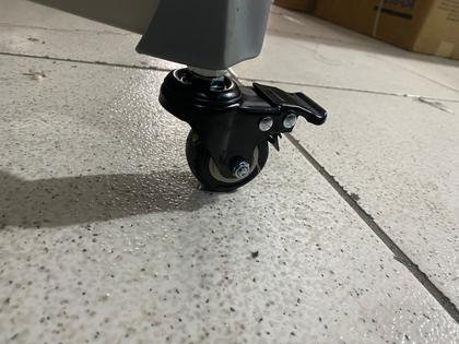 Imagem de Ponto Cadeia Jack -URUS-C7-4-com chip IA- com rodinhas-220v