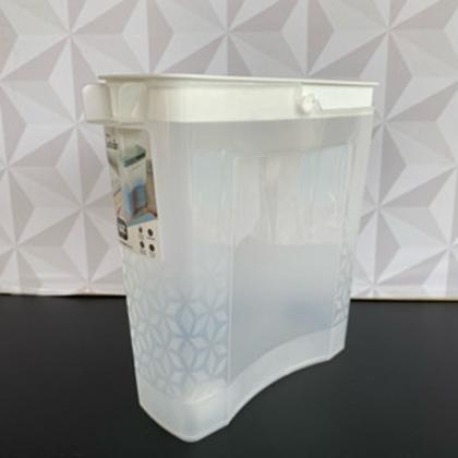 Imagem de Porta sabão em pó de plástico branco UZ 1kg para lavanderia com tampa dosadora