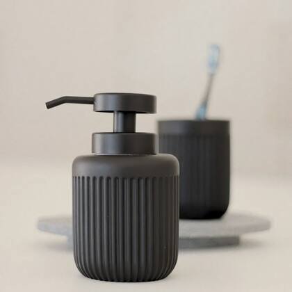 Imagem de Porta Sabonete Liquido em Cimento Preto 14x8cm Mart