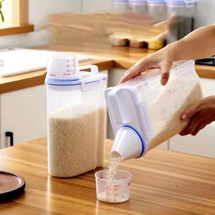 Imagem de Pote Hermético com Copo Medidor Bico Dosador Para Mantimentos de Cozinha e Lavanderia Multiuso