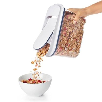 Imagem de Pote Hermético para Cereal OXO Pop 2,3L Conserva Alimentos Vedação Perfeita