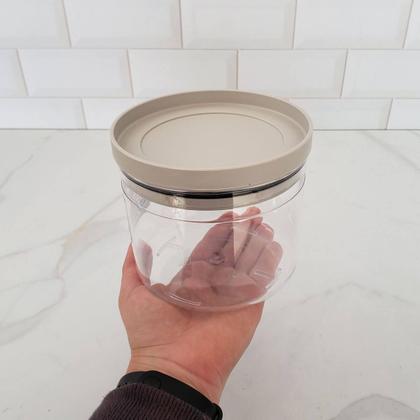 Imagem de Pote Hermético Porta Mantimentos 1 Litro Transparente com Tampa Plástico Soprano Cinza