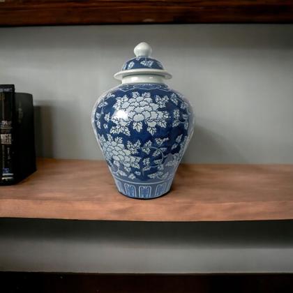 Imagem de Potiche Decorativa em Porcelana Azul e Branco - 23x34cm - Charme para Decoração da sua Casa