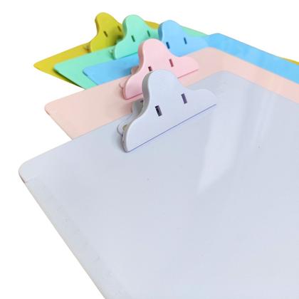 Imagem de Prancheta Colorida Plástica C/ Prendedor Presilha 34x24cm Tons Pastéis