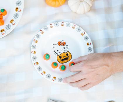 Imagem de Prato de jantar Silver Buffalo Sanrio Hello Kitty Pumpkin 20cm