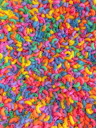 Imagem de Preenchedor sensorial Rainbow Pasta 500 ml para mesa sensorial