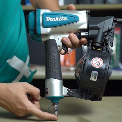 Imagem de Pregador Pneumático Pregos de 27 a 50mm AN560 Makita