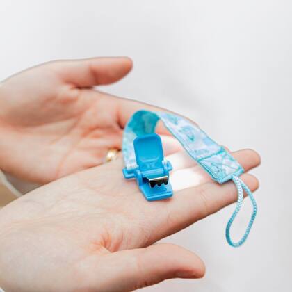 Imagem de Prendedor Chupeta TurmaTube ViihTube Super Fecho Azul BabyGo