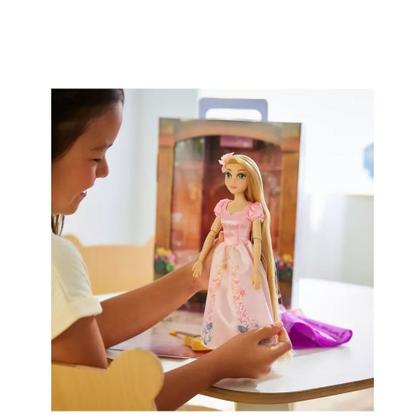 Imagem de Princesa Disney Rapunzel com cenário e figurino Ed .limitada