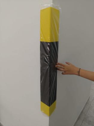 Imagem de Protetor De Estacionamento Adesivado Cantoneira kit 4 unidades pronta entrega