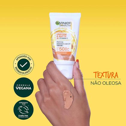 Imagem de Protetor Solar Hidratante Facial Garnier Uniform &amp Matte Vitamina C FPS50 Cor Média 40g