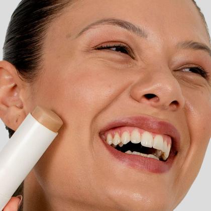 Imagem de Protetor Solar Ollie FPS95 com Cor 30 Bastão 15g