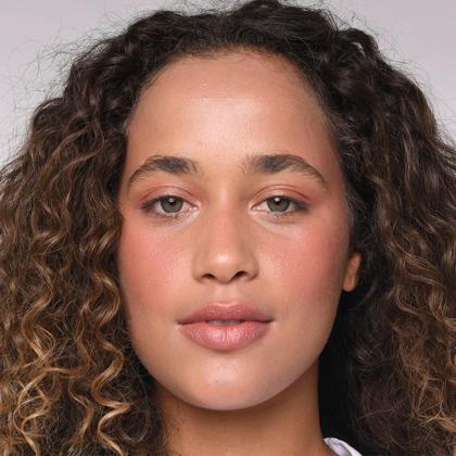 Imagem de Protetor Solar Ollie FPS95 com Cor 40 Bastão 15g