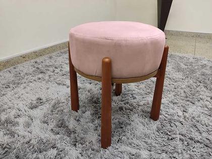 Puff Decorativo Mesinha Rose 10 Beth - Alpoim Imagem de Puff Decorativo Mesinha Rose 10 Beth