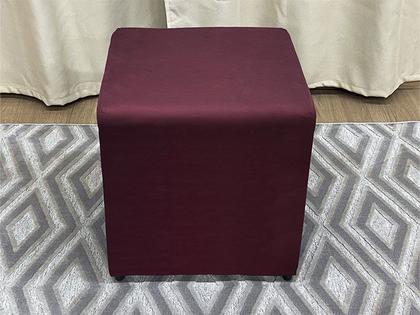 Imagem de Puff Decorativo Vinho 600 Alpoim