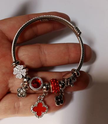 Imagem de Pulseira Bracelete em Aço Inox Ajustável com Pingentes