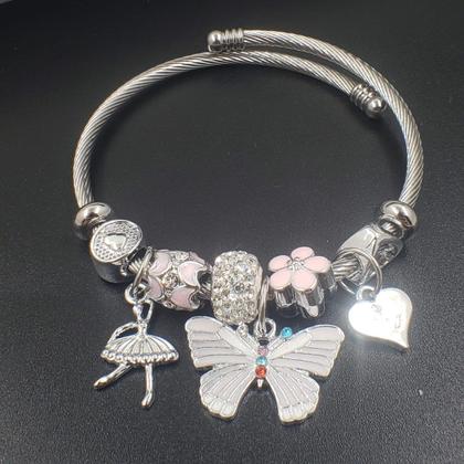 Imagem de Pulseira Bracelete Feminino Prateado Aço Inox Antialérgico Com Berloques Vários Modelos