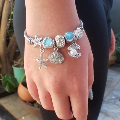 Imagem de Pulseira Bracelete Feminino Prateado Aço Inox Antialérgico Com Berloques Vários Modelos