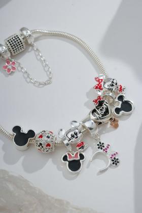 Imagem de Pulseira de Berloques com fecho cravejado de zircônias pretas