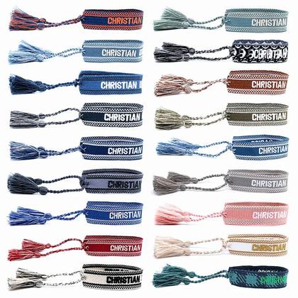 Imagem de Pulseira de Letras com Borla  Ajustável Tecido Artesanal Unissex  Moda Masculina e Feminina