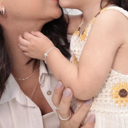 Imagem de Pulseira de Pérola com Ponto de Luz Infantil Em Prata 925