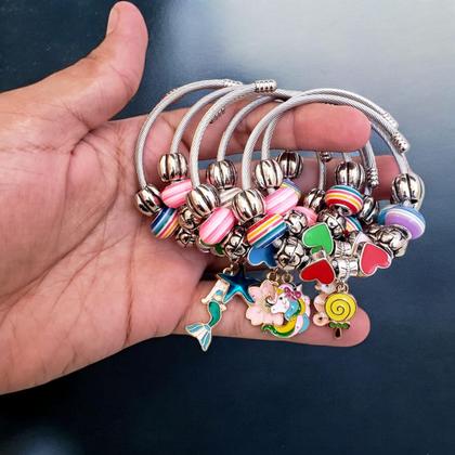Imagem de Pulseira Infantil Bracelete Berloque Pingentes Colecionável