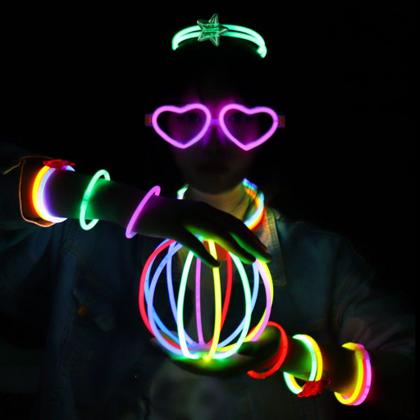 Imagem de Pulseira Neon 100 Un Adereços Balada Fluorescente Festa Led