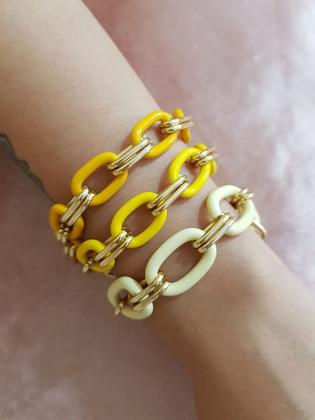 Imagem de Pulseiras Braceletes coloridos banhado com detalhes em dourado elo duplo