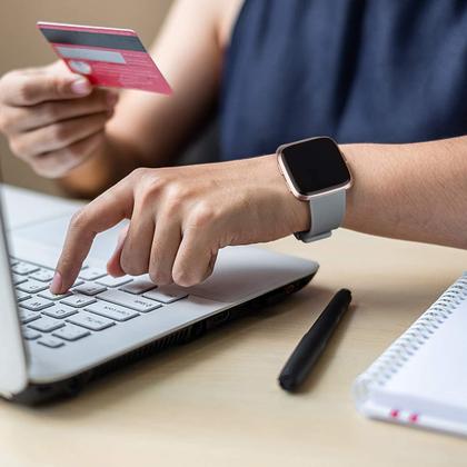 Imagem de Pulseiras esportivas compatíveis com Fitbit Versa 2/Versa/Versa Lite