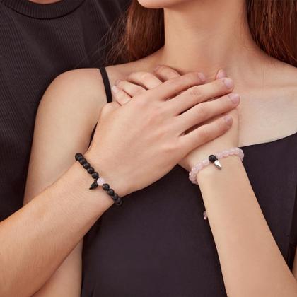 Imagem de Pulseiras UVGVA Girlfriend Matching Couple Magnetic Heart