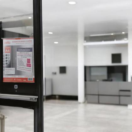 Imagem de Quadro de Aviso A4 Cristal Display Expositor