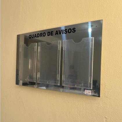 Quadro De Aviso Gestão 3 Displays A4 Acm Prata Espelhado - DC Express Imagem de Quadro De Aviso Gestão 3 Displays A4 Acm Prata Espelhado
