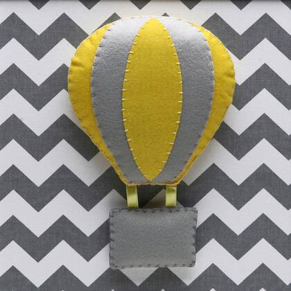 Imagem de Quadro Decorativo Balão Chevron Cinza Quarto Bebê Infantil Menina Menino