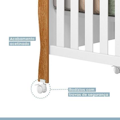 Imagem de Quarto de Bebê Berço Mini Cama, Cômoda Porta 4 Gavetas Life e Roupeiro Flocos 3 Portas 2 Gavetas