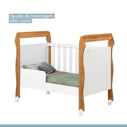 Imagem de Quarto de Bebê com Berço Mini Cama, Cômoda 1 Porta 4 Gavetas e Roupeiro 4 Portas 3 Gavetas 100% Mdf Branco/Madeirado Ypê