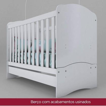 Imagem de Quarto de Bebê com Guarda-roupa 3 Portas Cômoda e Berço 3 em 1 com Colchão Espresso Móveis
