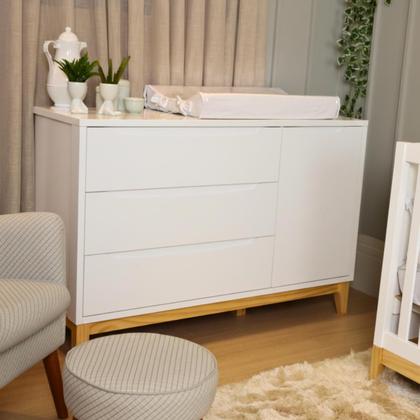 Imagem de Quarto De Bebê Retrô Berço Médio E Cômoda Amor Perfeito