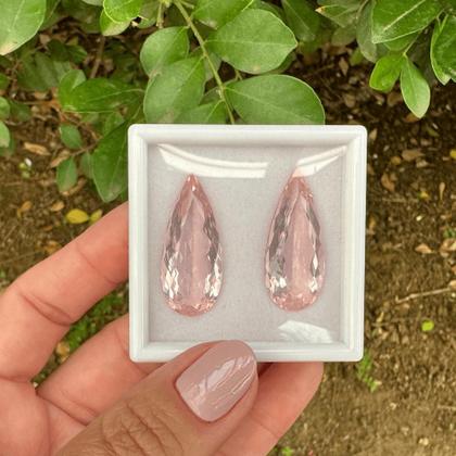 Imagem de Quartzo Rosa Gota Par 33,90ct