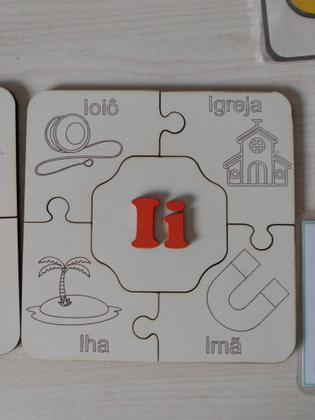 Imagem de Quebra-Cabeça Com As Vogais