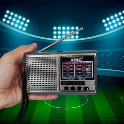 Imagem de Rádio AM/FM/SW Com MP3 e Lanterna Portátil Multifunções AM/FM/SW MP3 LE676