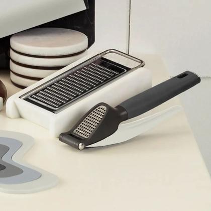 Imagem de Ralador de Aço Inox e Suporte em Mármore Branco 15x10,5x6,5cm - Oxford