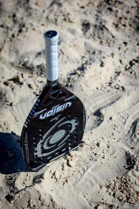 Imagem de Raquete de beach tennis Vision GOLD CARBON TITANIUM 2026 Felipe Loch