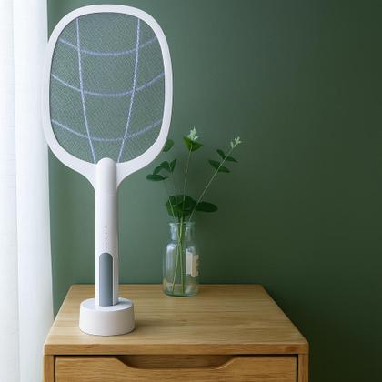 Imagem de Raquete Elétrica Mata Insetos Recarregável com Base e Luz LE