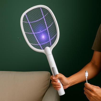 Imagem de Raquete Elétrica Mata Insetos Recarregável com Base e Luz UV LED USBC  Mata Mosquitos e Pernilongos 2 em 1 Portátil e Segura