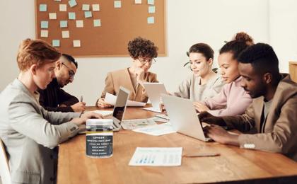 Imagem de Recargas de chumbo Lifreer 0,7 mm (1080 unidades) com 2 borrachas HB