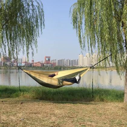 Imagem de Rede Para Descanso Compacta Resistente Leve Para Dormir Casal ou Solteiro Camping Caça Pesca Com Corda Mosquetão e Fita