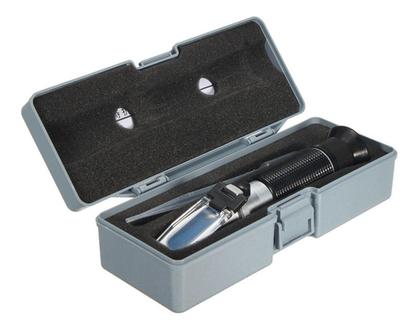 Imagem de Refratômetro Veterinário Para Análise De Proteína Plasmatica E Densidade Urinária