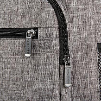 Imagem de Refrigerador de mochila Amazon Basics à prova d'água com capacidade para 30 latas